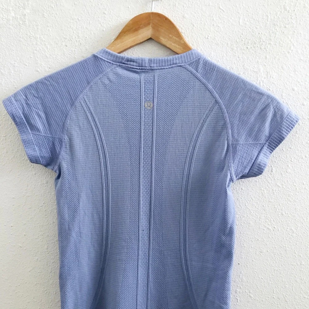 LULULEMON Swiftly Tech Short Sleeve Crew Size‎ 4